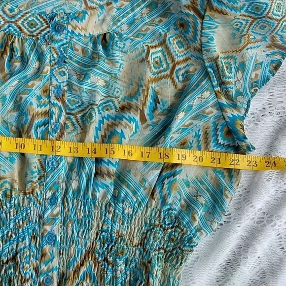 Three Top Bundle Size 18- 20 & Size 18 - Picture 12 of 12